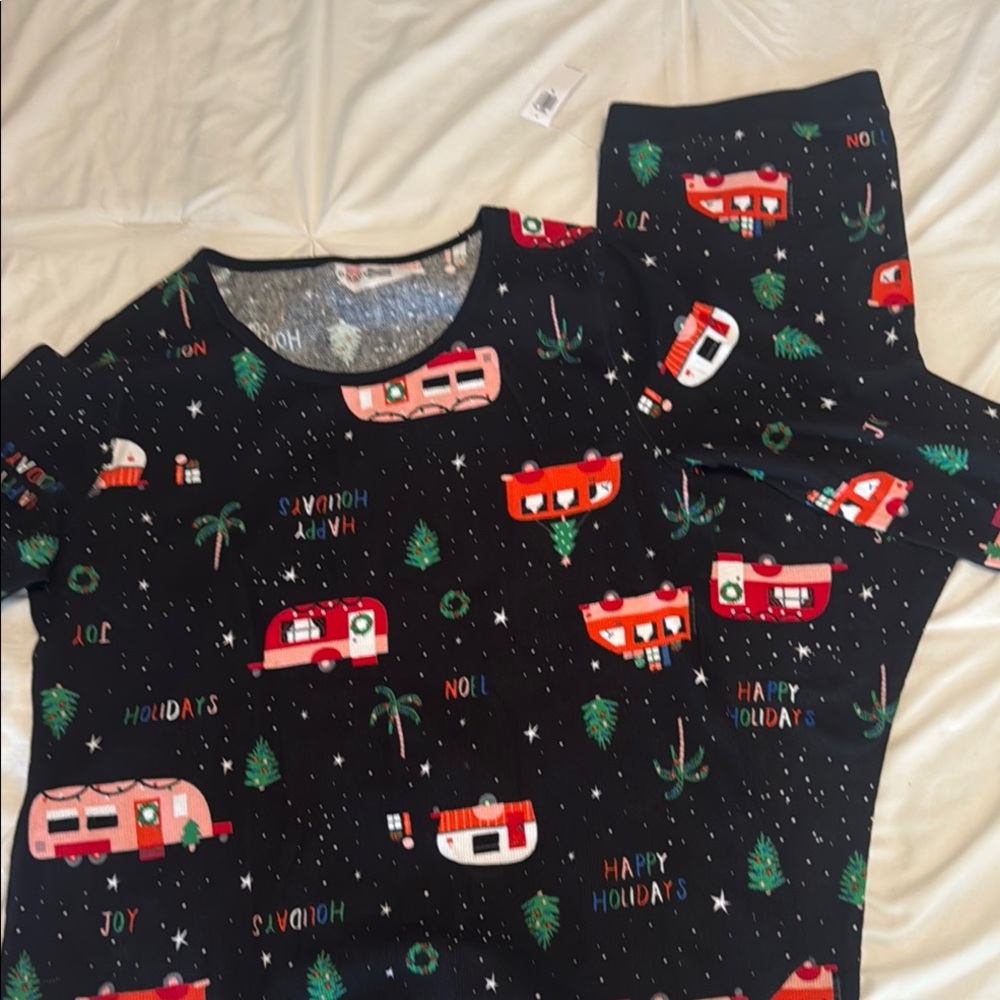 Old Navy Black and Red Pajama Sets Festive Design